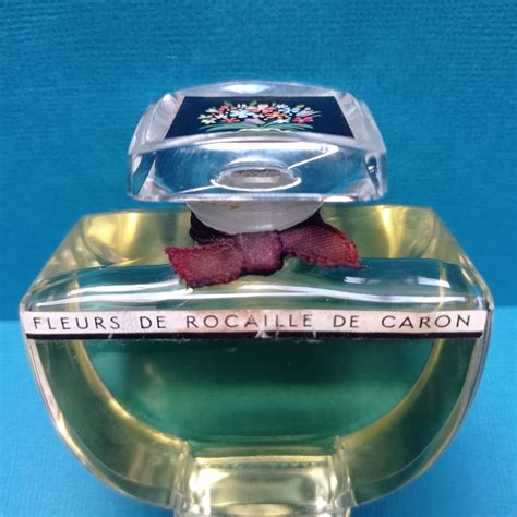 caron fleurs de rocaille vintage.